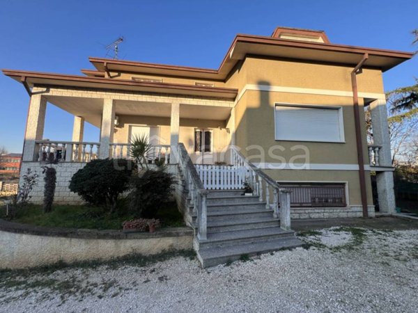 casa indipendente in vendita ad Asola