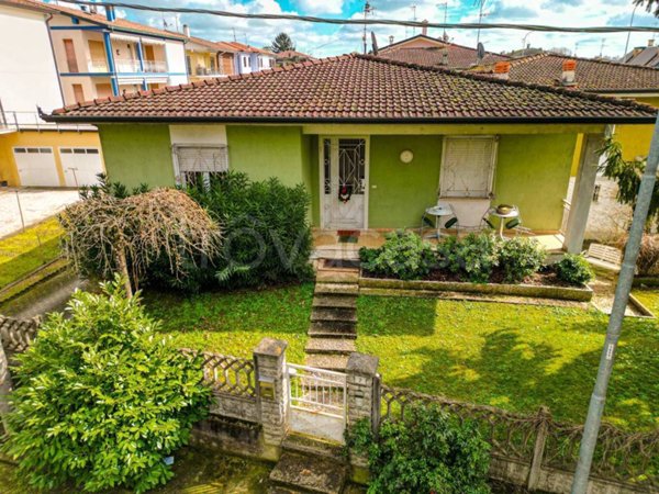 casa indipendente in vendita ad Asola