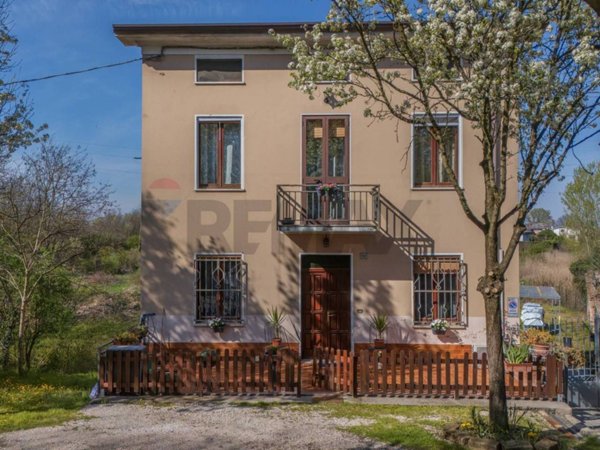 casa indipendente in vendita ad Asola