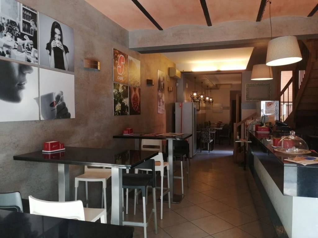 negozio in vendita ad Asola