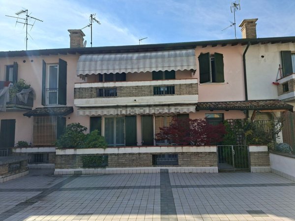 casa indipendente in vendita ad Asola