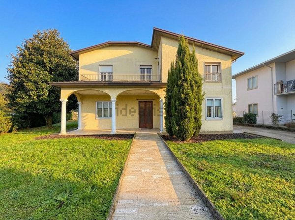 casa indipendente in vendita ad Asola