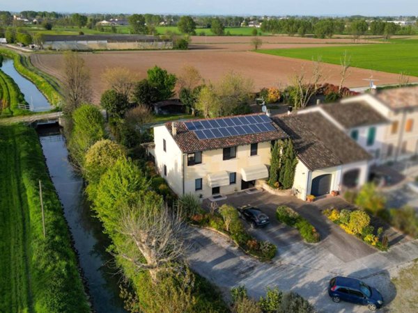 casa indipendente in vendita ad Asola