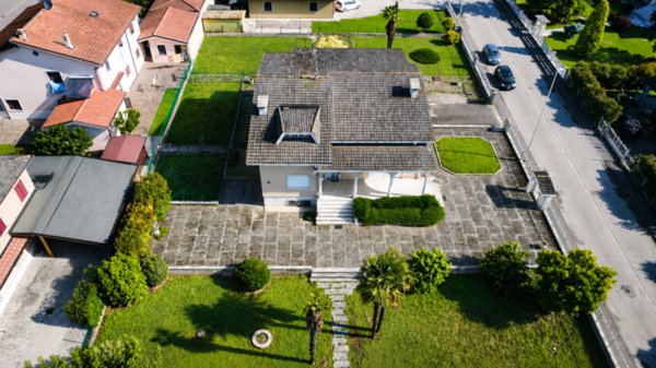 casa indipendente in vendita ad Asola
