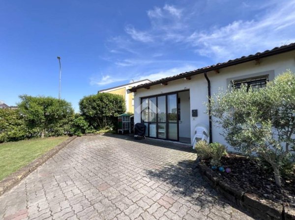 casa indipendente in vendita ad Asola