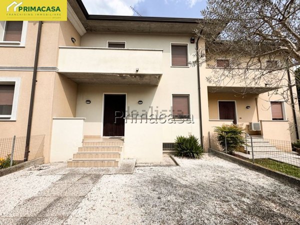 casa indipendente in vendita ad Asola