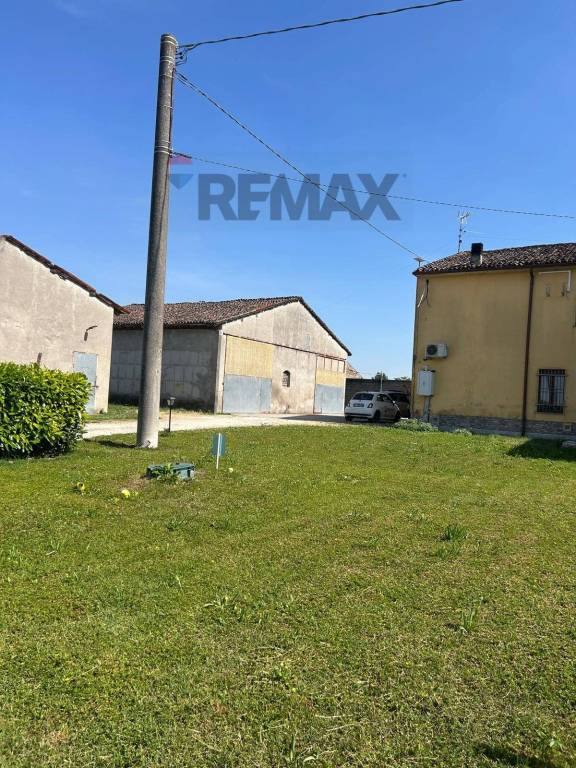 casa indipendente in vendita ad Asola