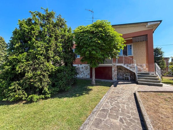 casa indipendente in vendita ad Asola