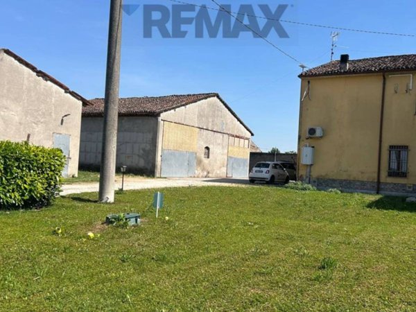casa indipendente in vendita ad Asola