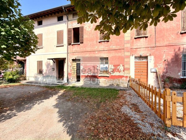 casa indipendente in vendita ad Asola