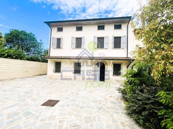 casa indipendente in vendita ad Asola
