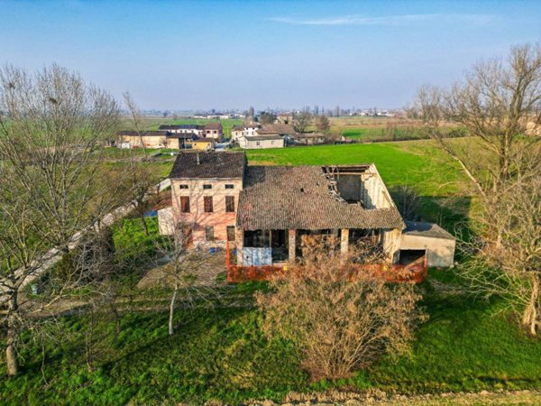 casa indipendente in vendita ad Asola