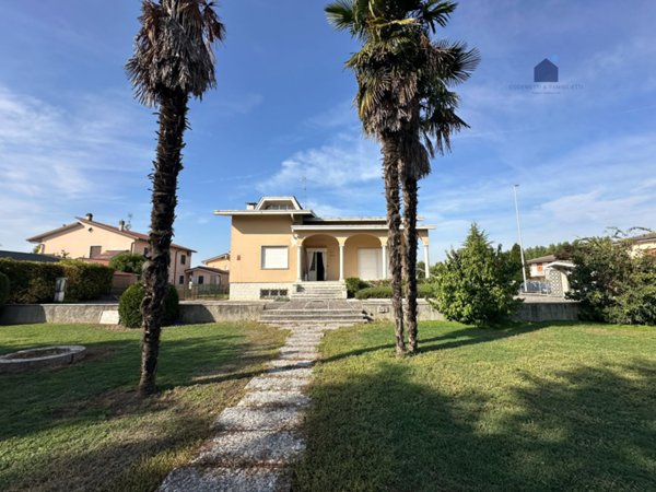 casa indipendente in vendita ad Asola
