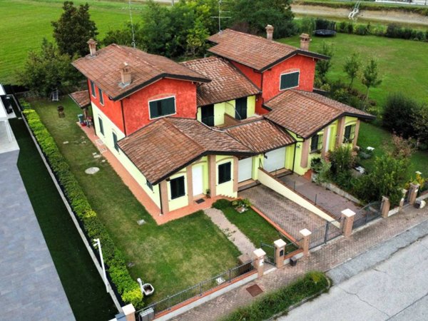 casa indipendente in vendita a Bagnolo San Vito