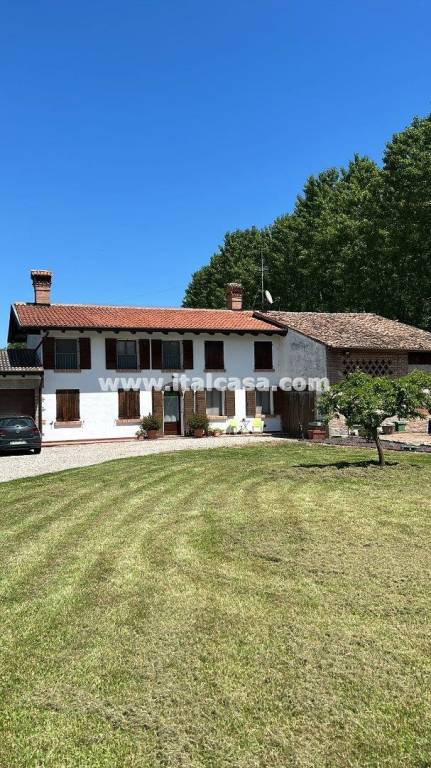 casa indipendente in vendita a Bagnolo San Vito