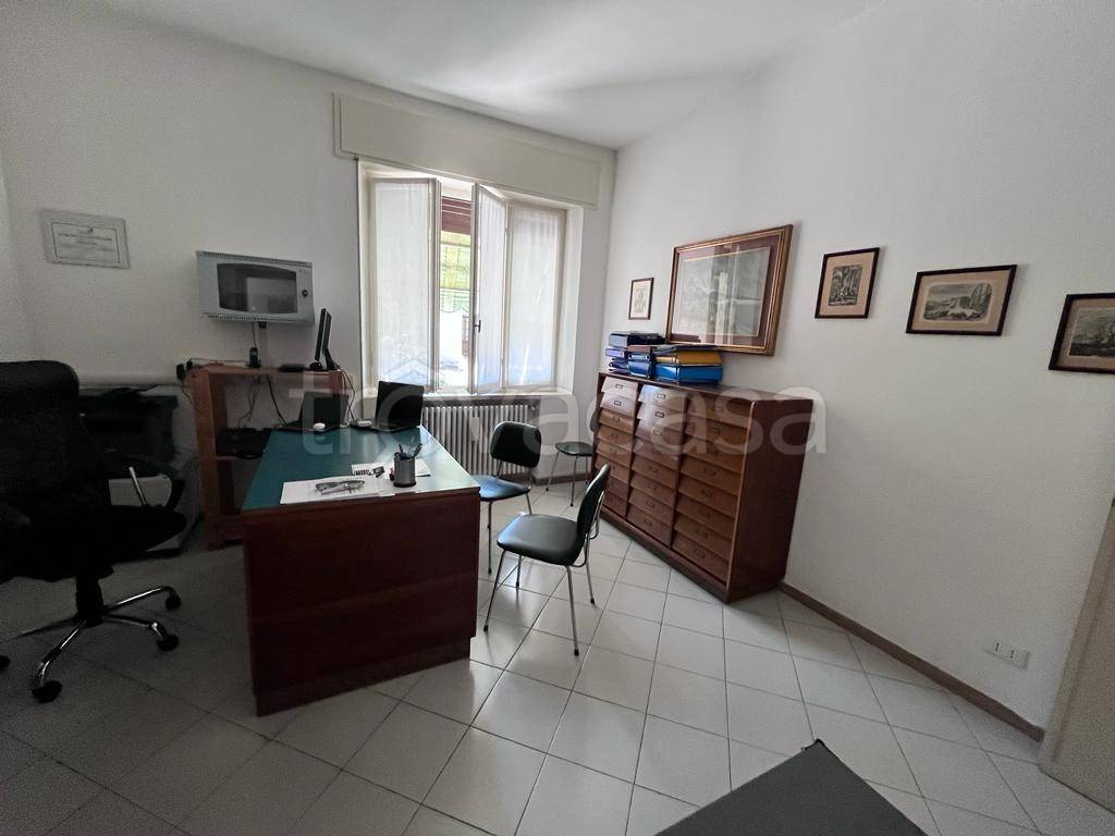 ufficio in vendita a Bagnolo San Vito