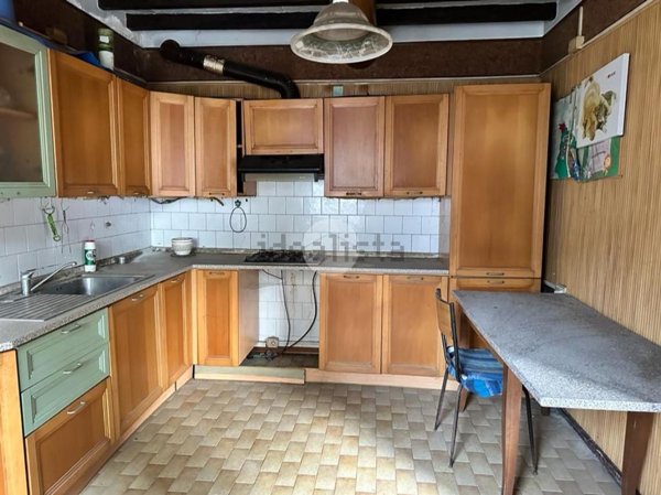 appartamento in vendita a Bagnolo San Vito in zona San Giacomo Po