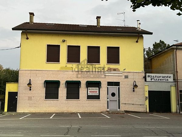 negozio in vendita a Bagnolo San Vito in zona San Biagio