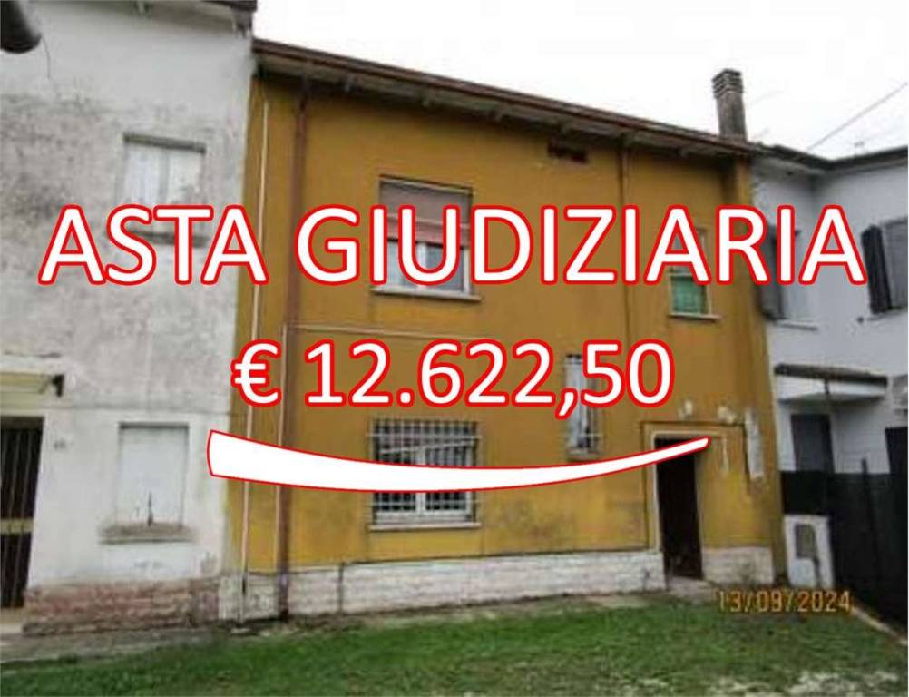 appartamento in vendita a Bagnolo San Vito in zona Correggio Micheli