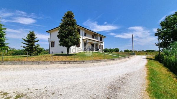 appartamento in vendita a Bagnolo San Vito