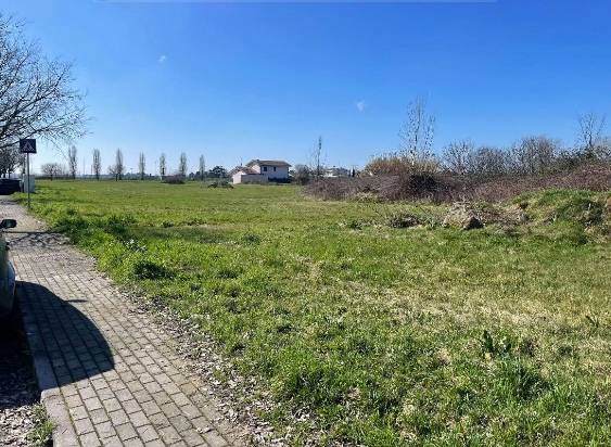 terreno edificabile in vendita a Bagnolo San Vito