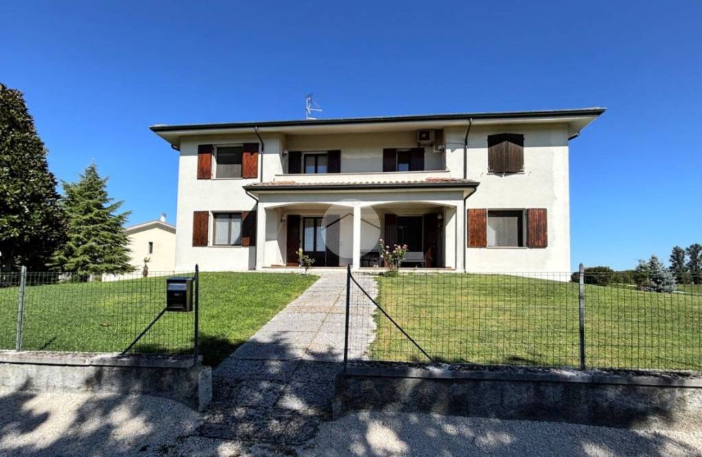casa indipendente in vendita a Bagnolo San Vito