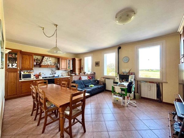 casa indipendente in vendita a Bagnolo San Vito