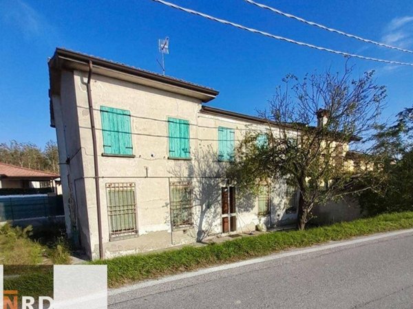 casa indipendente in vendita a Bagnolo San Vito
