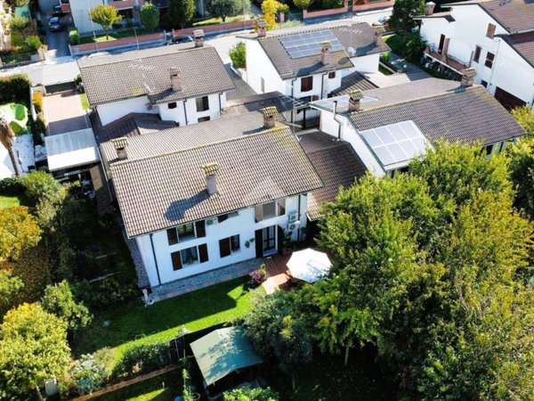 casa indipendente in vendita a Bagnolo San Vito