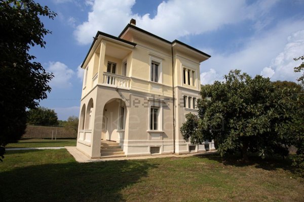 casa indipendente in vendita a Bagnolo San Vito