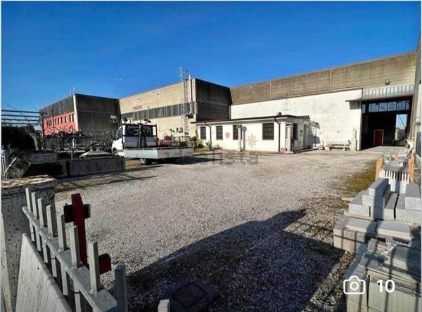 ufficio in vendita a Bagnolo San Vito