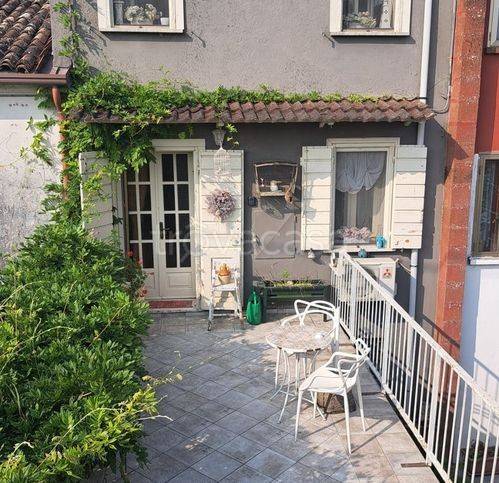 casa indipendente in vendita a Bagnolo San Vito