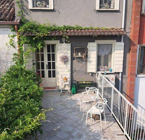 casa indipendente in vendita a Bagnolo San Vito