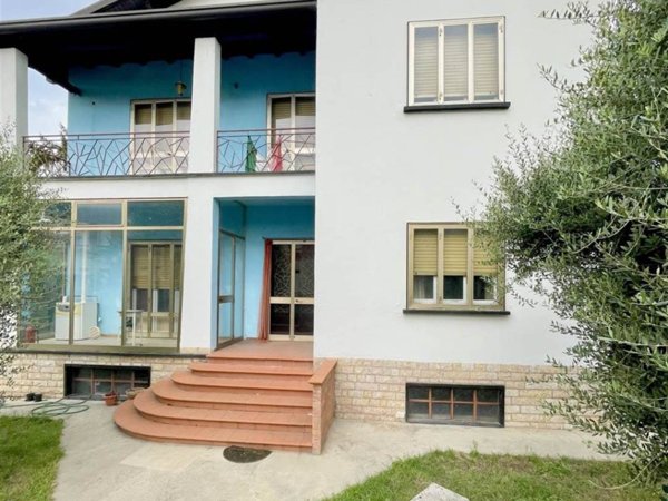 casa indipendente in vendita a Bagnolo San Vito in zona San Biagio