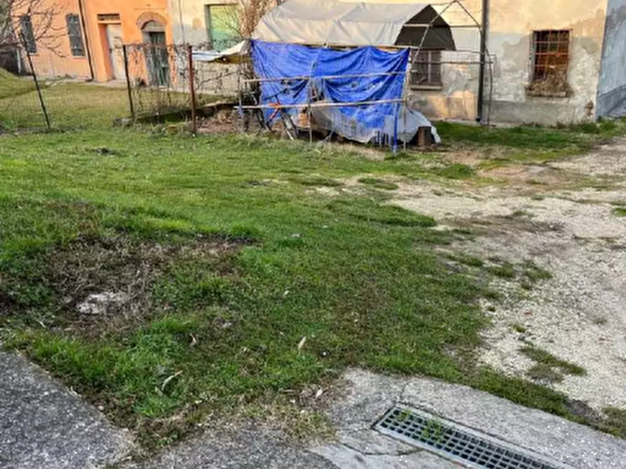 appartamento in vendita a Bagnolo San Vito in zona Correggio Micheli