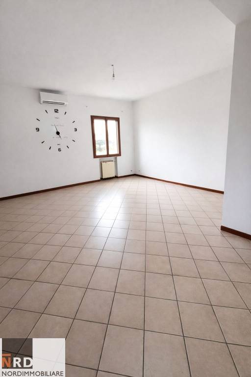 casa indipendente in vendita a Bagnolo San Vito in zona Campione