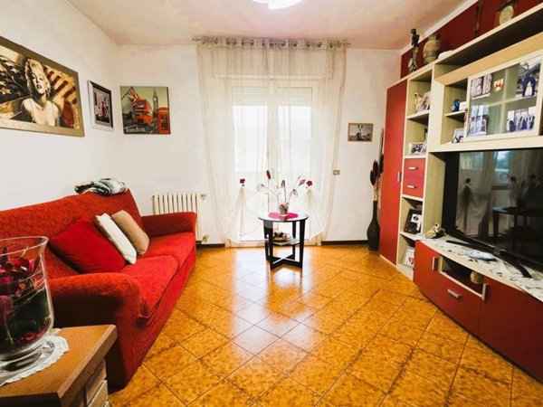 appartamento in vendita a Bagnolo San Vito in zona San Biagio