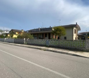 casa indipendente in vendita a Bagnolo San Vito