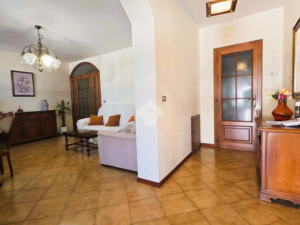 casa semindipendente in vendita a Bagnolo San Vito