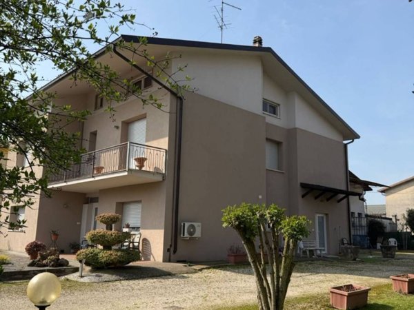 casa indipendente in vendita a Bagnolo San Vito