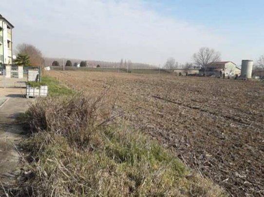 terreno edificabile in vendita a Bagnolo San Vito in zona San Biagio