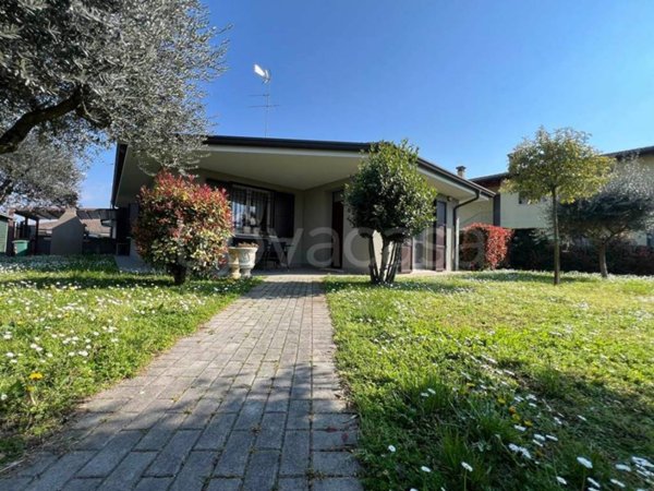 casa indipendente in vendita a Bagnolo San Vito