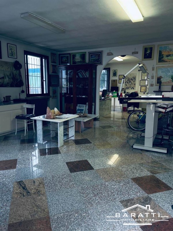 capannone in vendita a Bagnolo San Vito