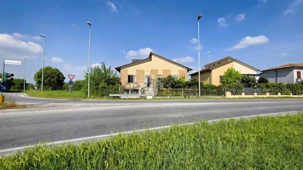 casa indipendente in vendita a Bagnolo San Vito