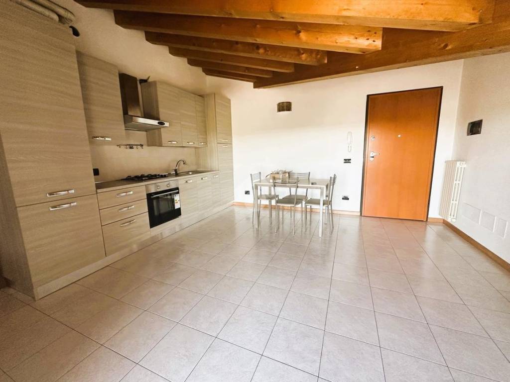 appartamento in vendita a Bagnolo San Vito in zona San Biagio