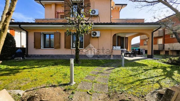 appartamento in vendita a Bagnolo San Vito in zona San Biagio