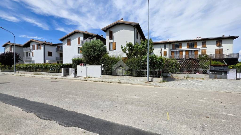 appartamento in vendita a Bagnolo San Vito in zona San Biagio