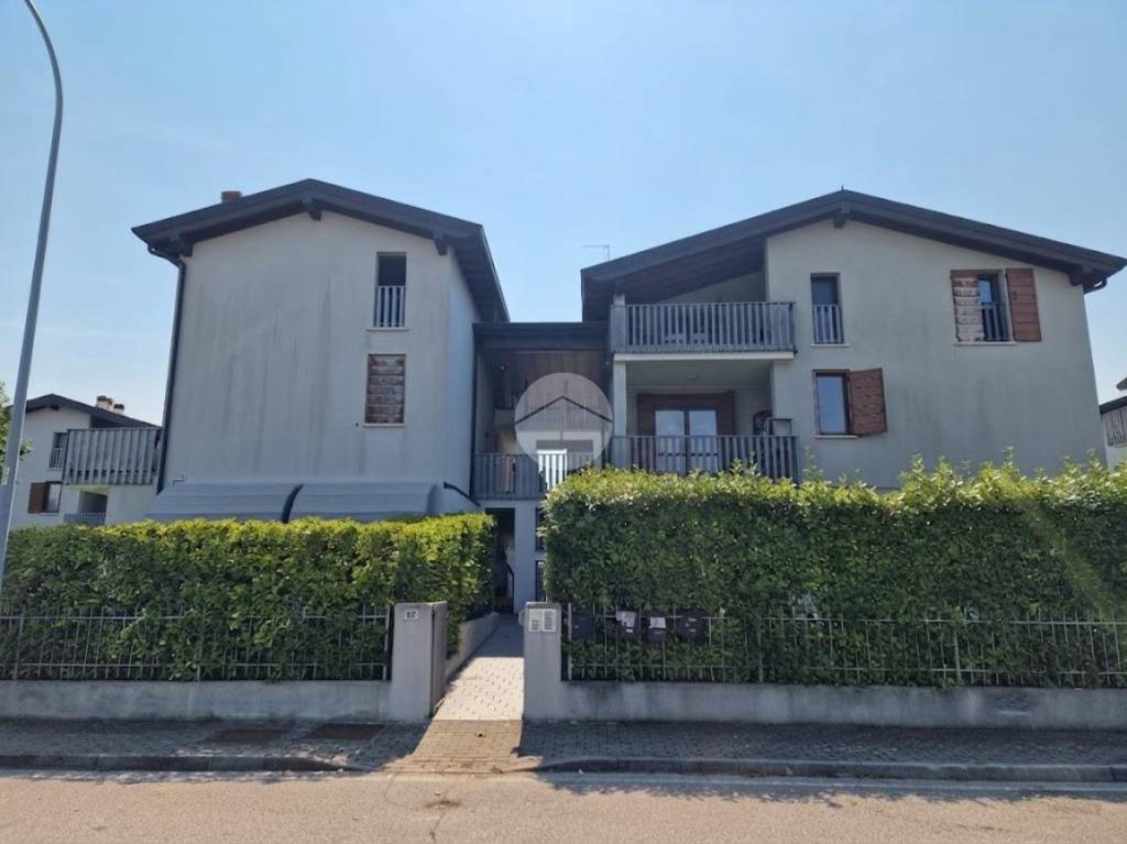 appartamento in vendita a Bagnolo San Vito in zona San Biagio