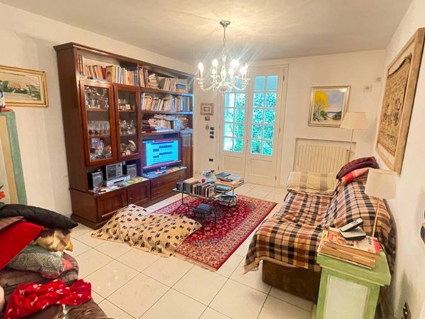 casa indipendente in vendita a Bagnolo San Vito in zona San Biagio