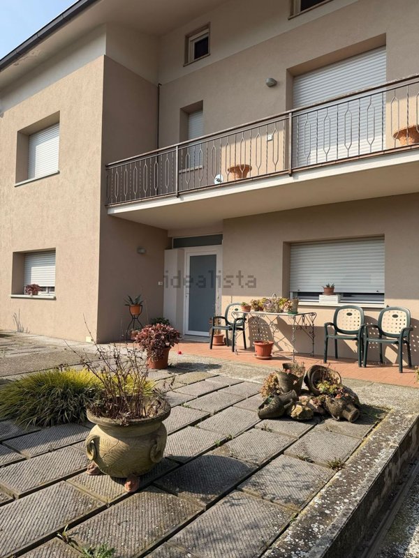 casa indipendente in vendita a Bagnolo San Vito in zona San Biagio